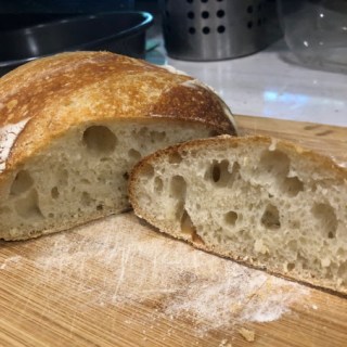 East-Yeast-Bread-Recipe-with-large-holes-inside